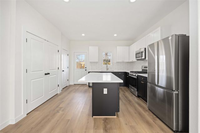 7921 Bonaire Street B, Houston, TX 77028