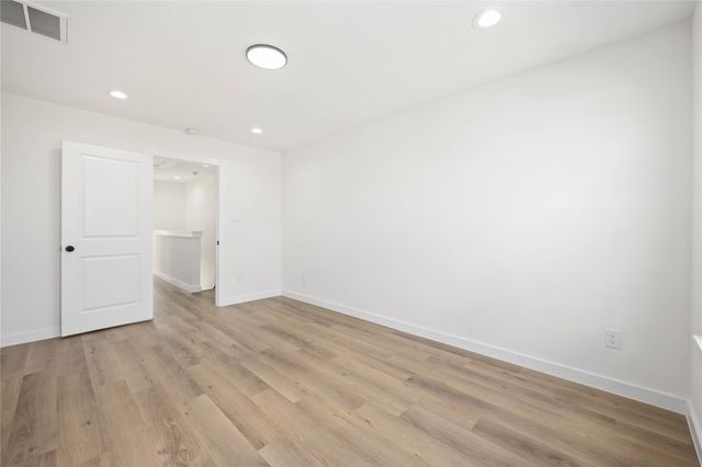 7921 Bonaire Street B, Houston, TX 77028