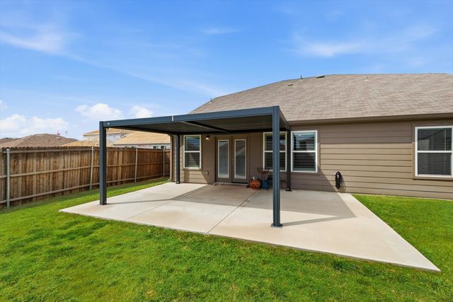 805 Shire Avenue, Haslet, TX 76052