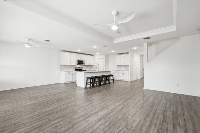 805 Shire Avenue, Haslet, TX 76052