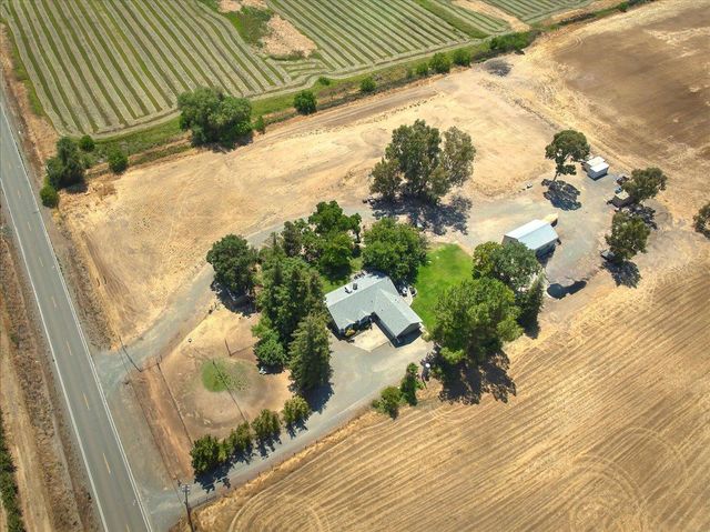 7231 Pleasant Grove Rd, Pleasant Grove, CA 95668