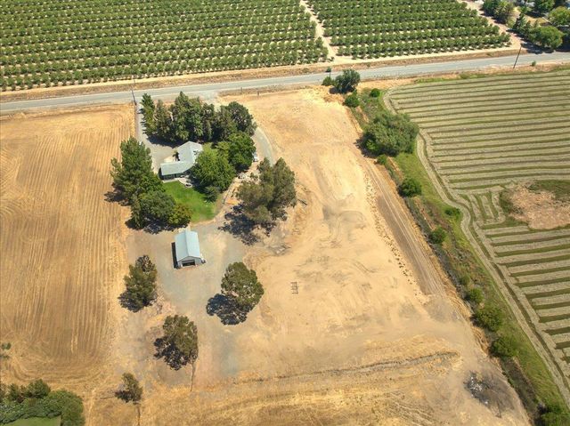 7231 Pleasant Grove Rd, Pleasant Grove, CA 95668