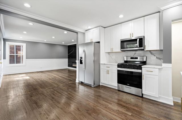 438 W 126th Place, Chicago, IL 60628