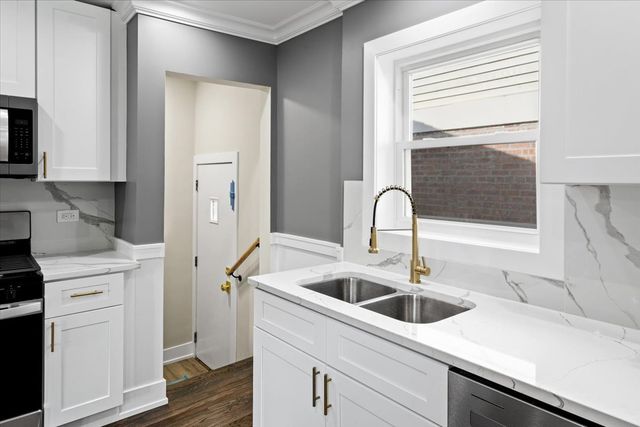 438 W 126th Place, Chicago, IL 60628