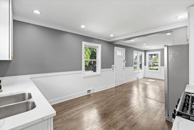 438 W 126th Place, Chicago, IL 60628