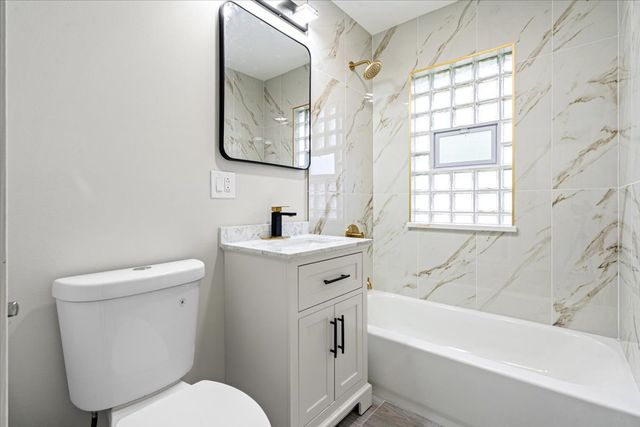 438 W 126th Place, Chicago, IL 60628