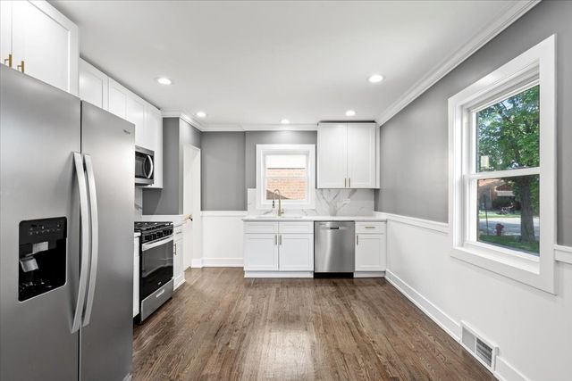 438 W 126th Place, Chicago, IL 60628