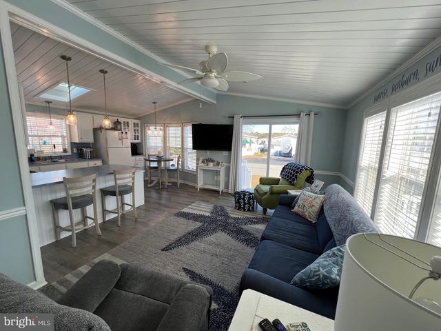 11928 W YARDARM DR, Berlin, MD 21811