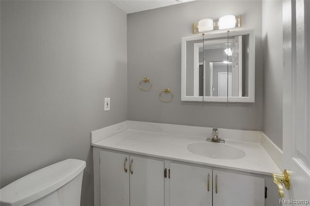 13157 Lake Point Blvd, Van Buren, MI 48111