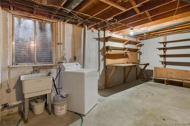 13157 Lake Point Blvd, Van Buren, MI 48111