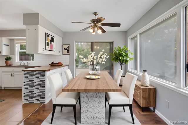 13157 Lake Point Blvd, Van Buren, MI 48111