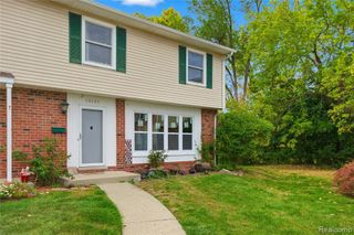 13157 Lake Point Blvd, Van Buren, MI 48111