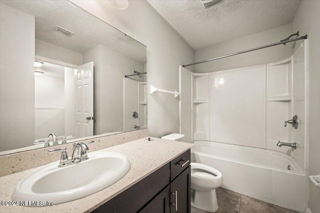 215 RICHMOND Drive, St. Johns, FL 32259