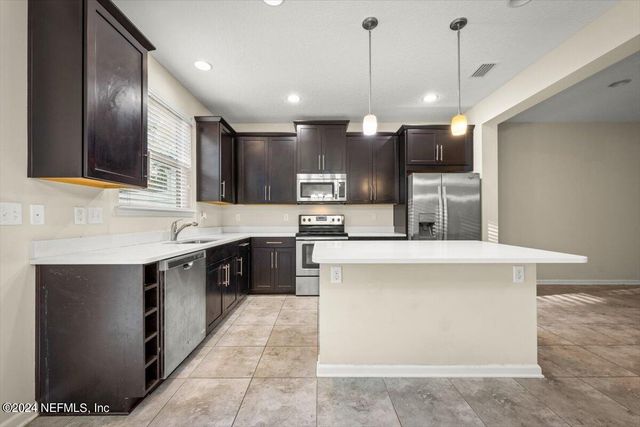 215 RICHMOND Drive, St. Johns, FL 32259