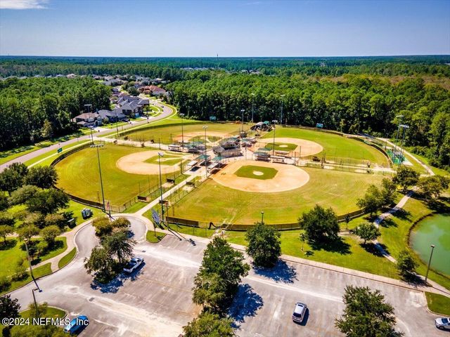 215 RICHMOND Drive, St. Johns, FL 32259