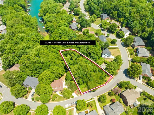 2125 Mt Isle Harbor Drive, Charlotte, NC 28214