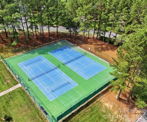 2125 Mt Isle Harbor Drive, Charlotte, NC 28214