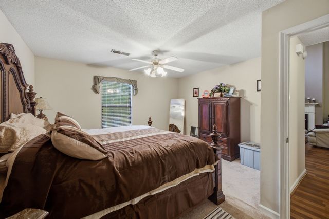 525 Upsall Dr, Antioch, TN 37013