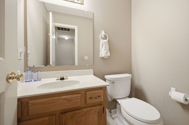 525 Upsall Dr, Antioch, TN 37013
