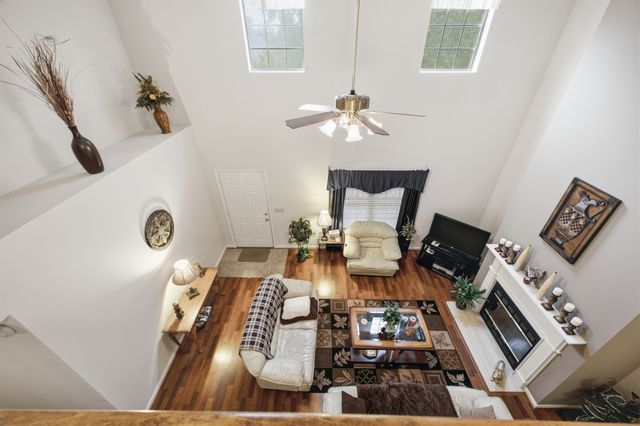 525 Upsall Dr, Antioch, TN 37013