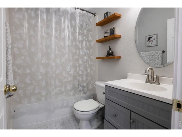 8419 Three Silos Dr, Wellington, CO 80549