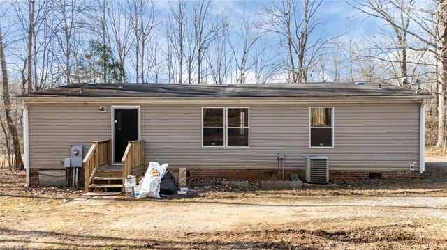 1360 Koonce Drive, Trinity, NC 27370