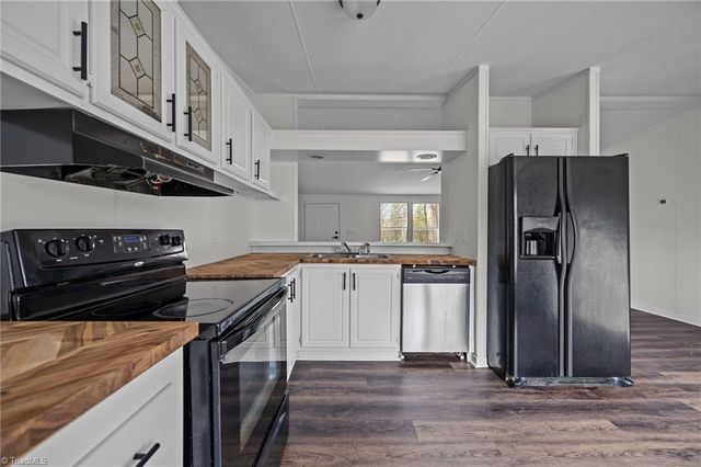 1360 Koonce Drive, Trinity, NC 27370