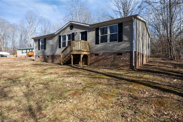 1360 Koonce Drive, Trinity, NC 27370