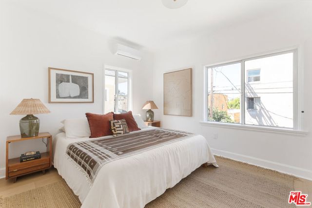 1221 5th Avenue 4, Los Angeles, CA 90019