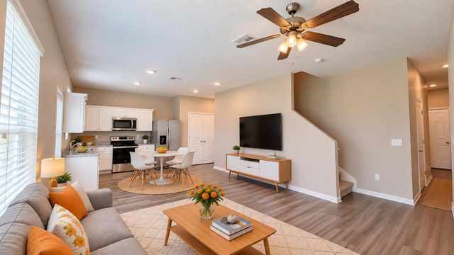 35123 WHITE WATER LILY WAY, Zephyrhills, FL 33541