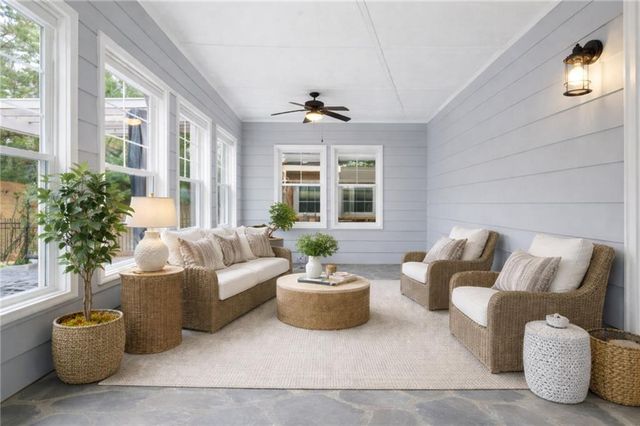 3127 White Magnolia SW, Gainesville, GA 30504