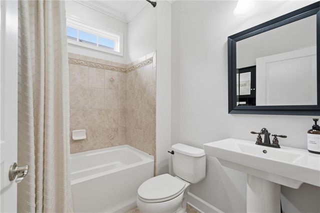 3127 White Magnolia SW, Gainesville, GA 30504