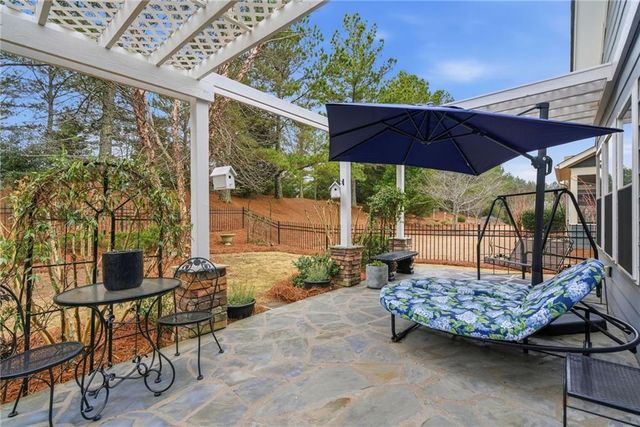 3127 White Magnolia SW, Gainesville, GA 30504