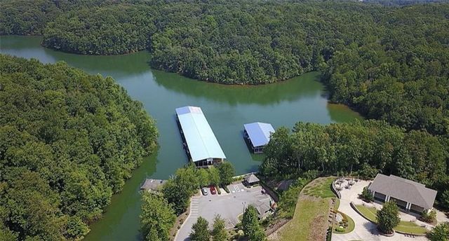 3127 White Magnolia SW, Gainesville, GA 30504