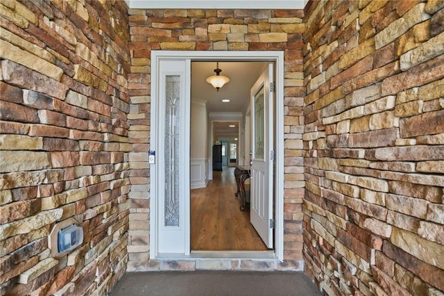 3127 White Magnolia SW, Gainesville, GA 30504