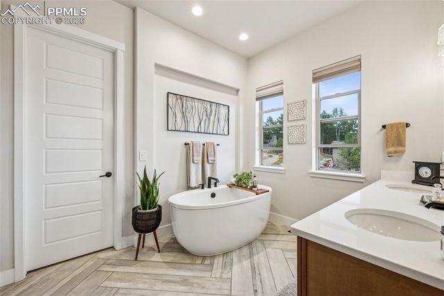 16320 Sunset Peak Lane, Monument, CO 80132