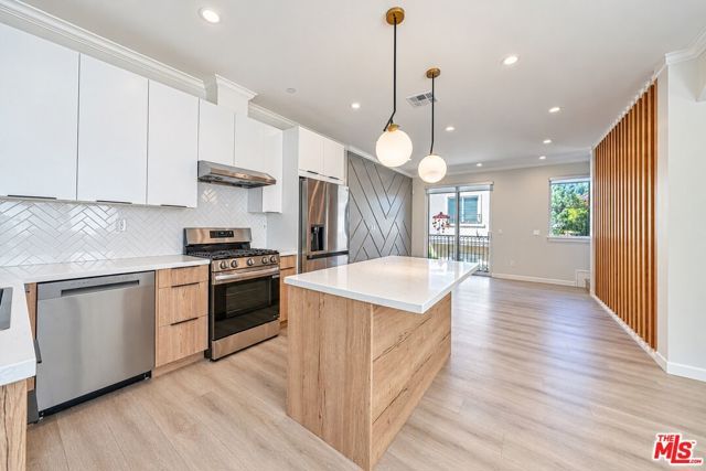 1022 La Cadena Avenue B, Arcadia, CA 91007