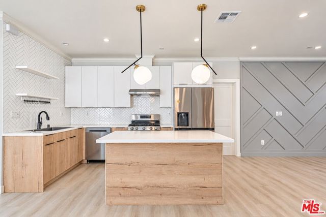 1022 La Cadena Avenue B, Arcadia, CA 91007