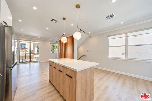 1022 La Cadena Avenue B, Arcadia, CA 91007