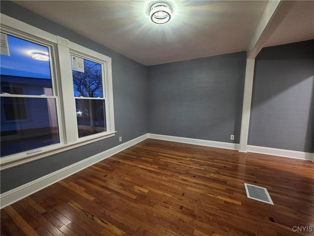 7 Prospect Street, Utica, NY 13501