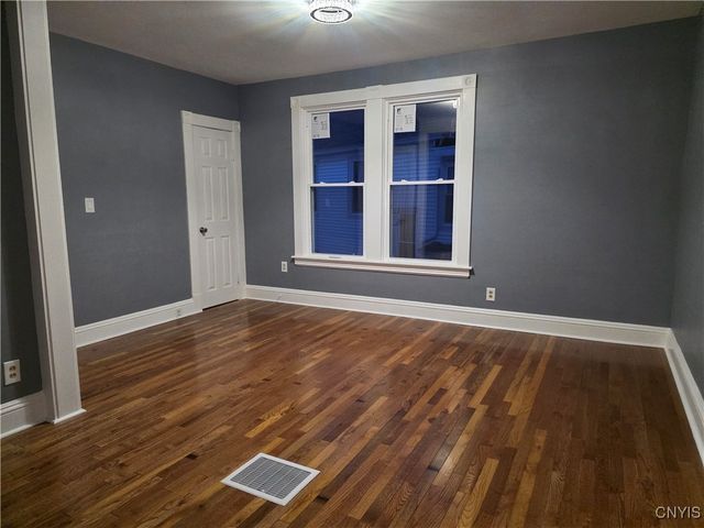 7 Prospect Street, Utica, NY 13501