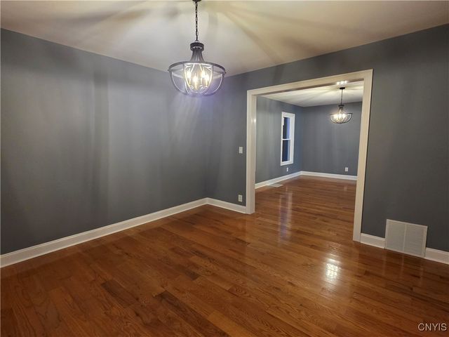 7 Prospect Street, Utica, NY 13501