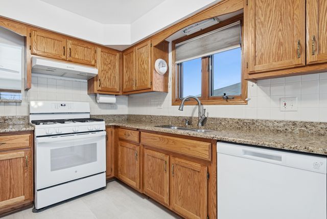 3421 Station Drive, Matteson, IL 60443