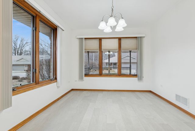 3421 Station Drive, Matteson, IL 60443