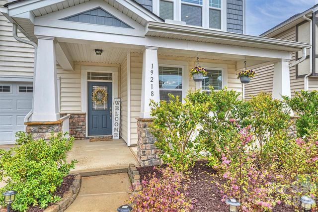 19218 Hawk Haven Lane, Charlotte, NC 28278