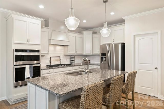 19218 Hawk Haven Lane, Charlotte, NC 28278