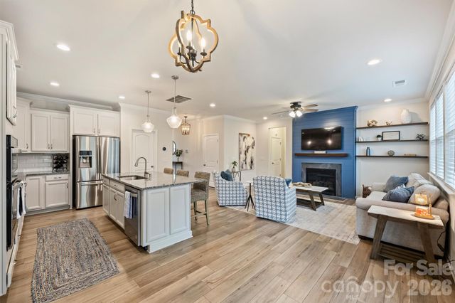 19218 Hawk Haven Lane, Charlotte, NC 28278