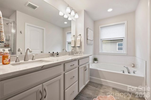 19218 Hawk Haven Lane, Charlotte, NC 28278