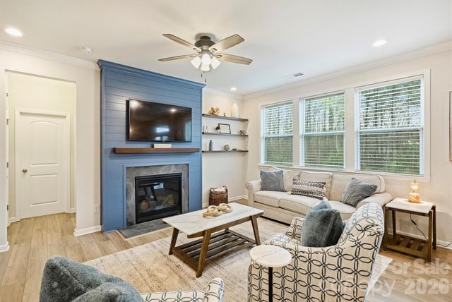 19218 Hawk Haven Lane, Charlotte, NC 28278