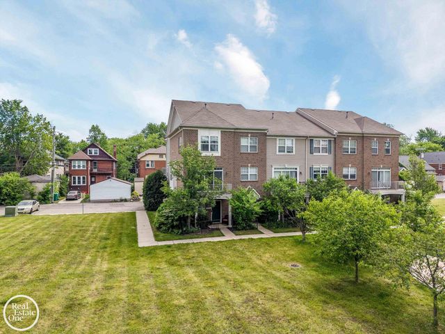 1048 Lakepointe Street A, Grosse Pointe Park, MI 48230
